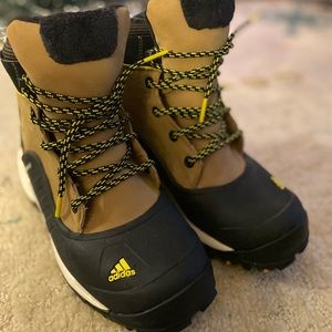 Adidas climaproof boots